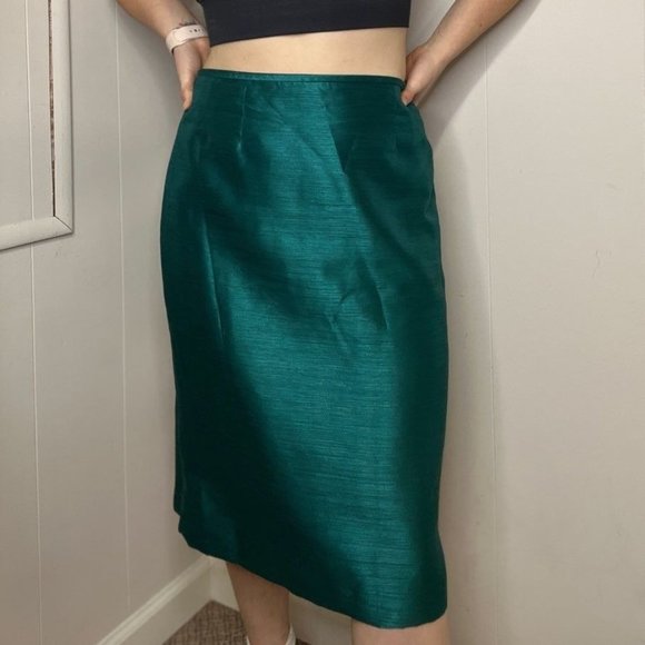 Kasper Dresses & Skirts - KASPER Green Shiny Skirt Size 12